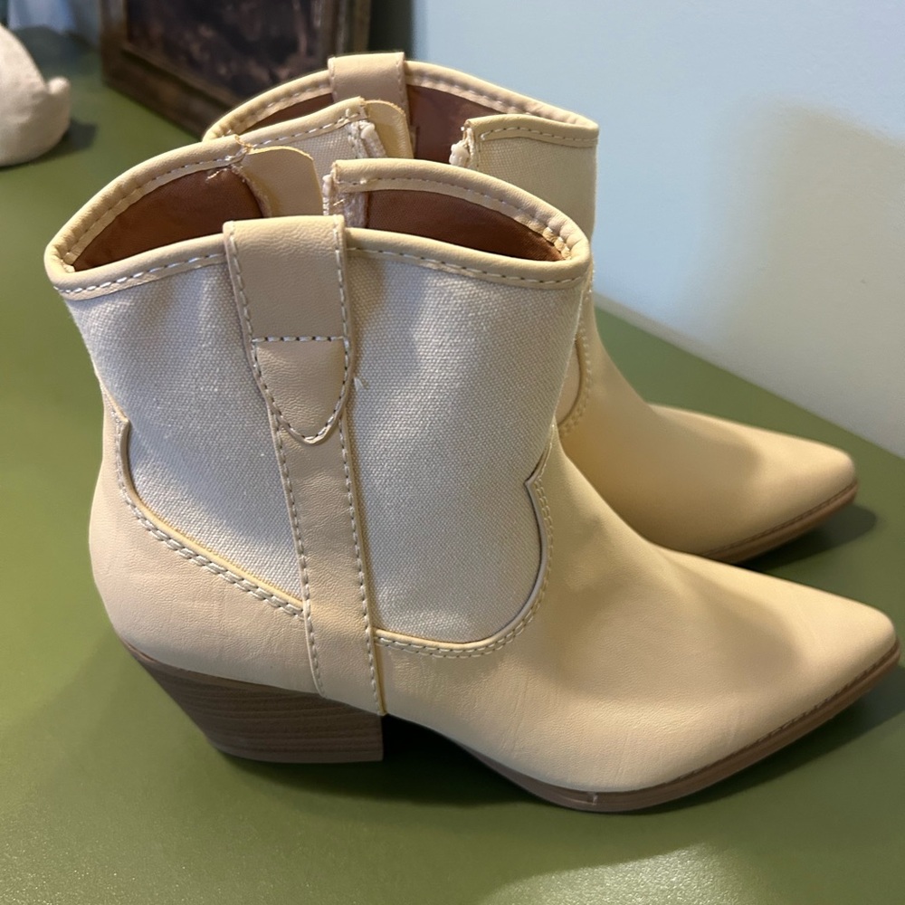 Women's Cream Ankle Boots